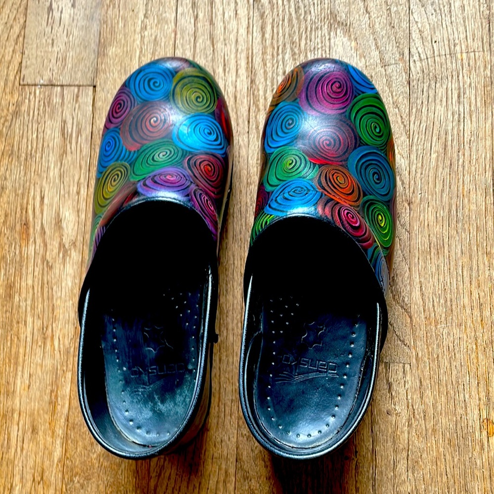 Dansko hand painted clogs size 38